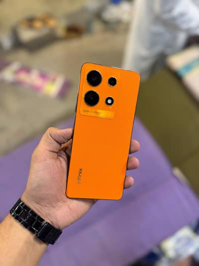 Infinix Note 30