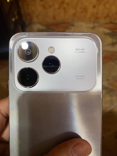 Tecno Spark 40 Fully New