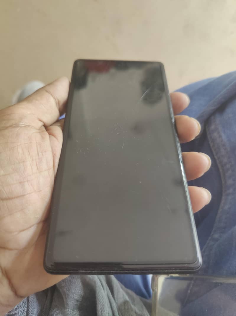 Google Pixel 6 4