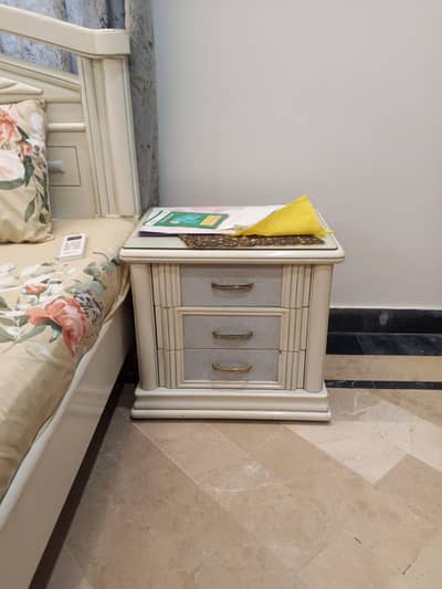 very elegant bed set