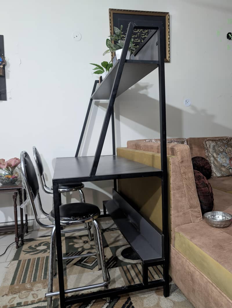 Heighted computer table 2