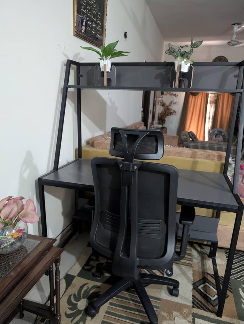 Heighted computer table 6