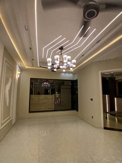 1 Kanal Modern House For Rent