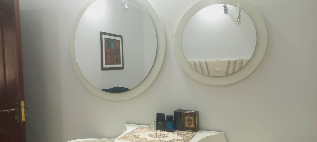 Bed set with pair table dressing mirror 6