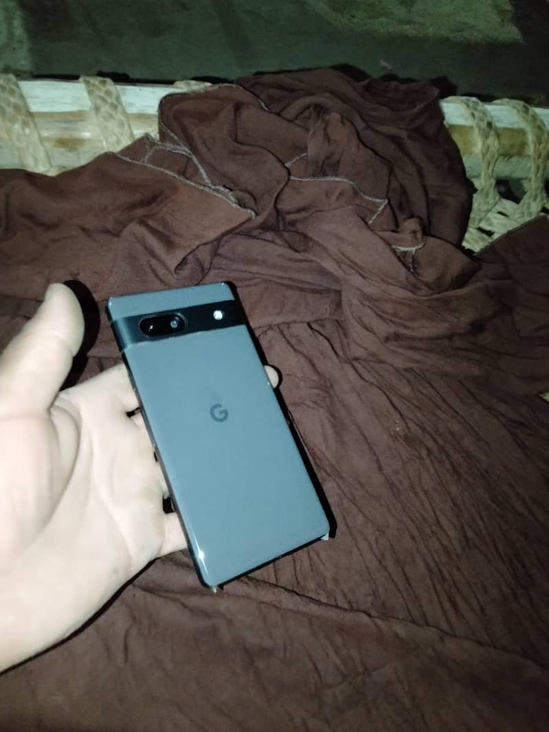 Google Pixel 7a 13