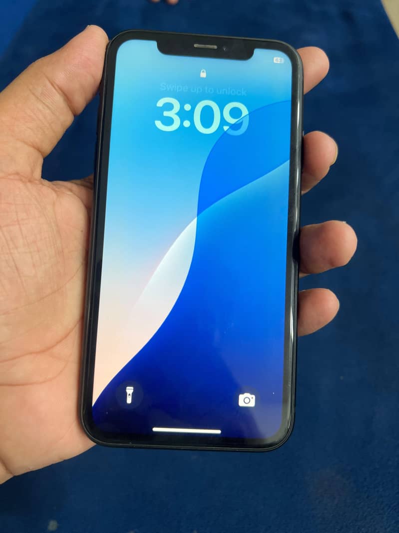iPhone xr 3