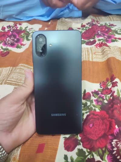 Samsung Mobile A07 5G 128 gb with box.