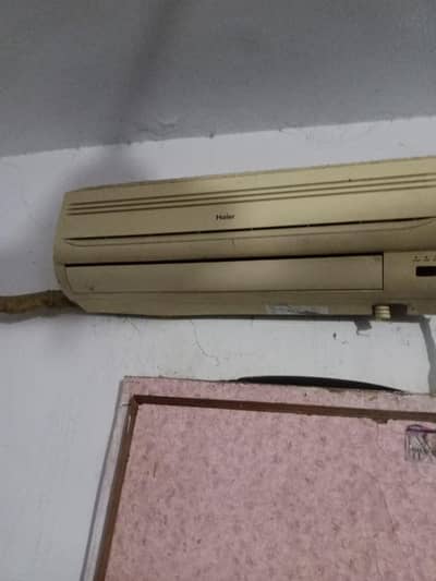old modal Ac haira working %100 condition 10/9 cooling ok