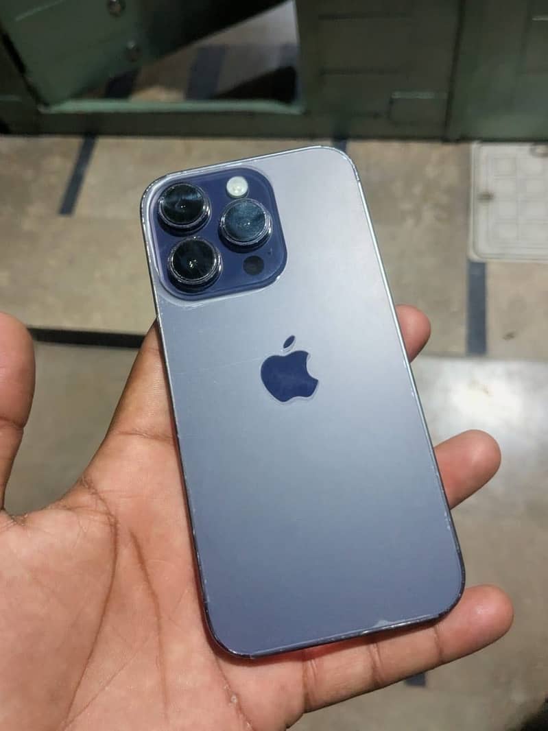 iPhone 0
