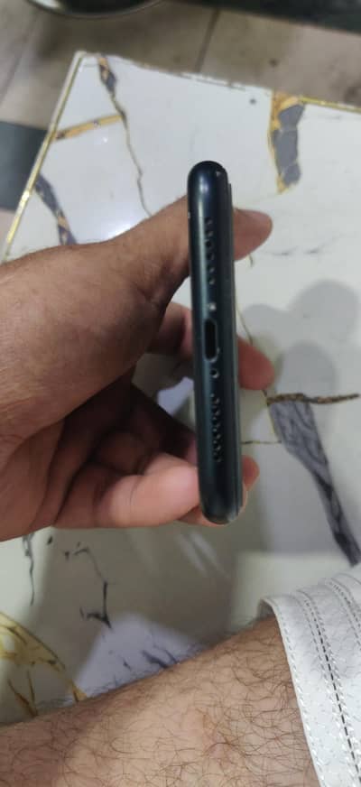 Apple iPhone XR MDM
