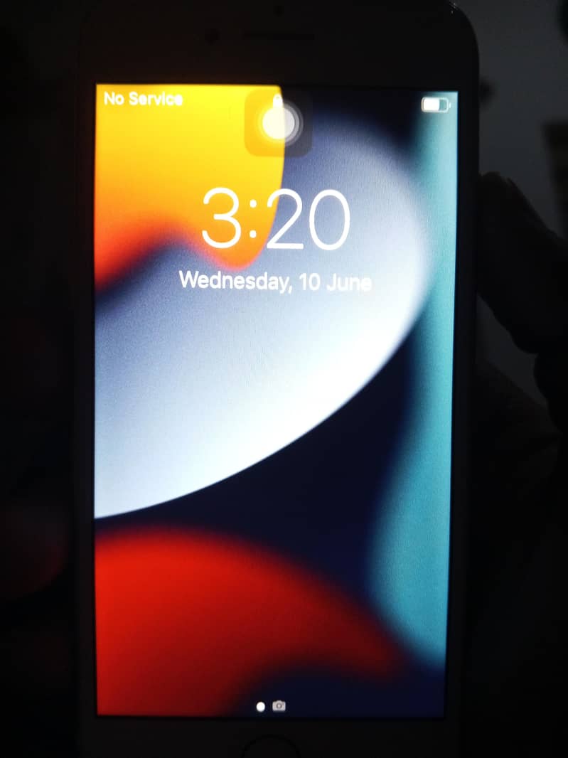 Apple iPhone 7 0