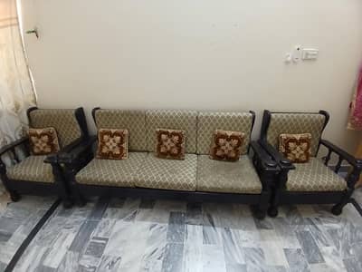 1 king bed and 1 queen bed with sofa, dressing table and simple table