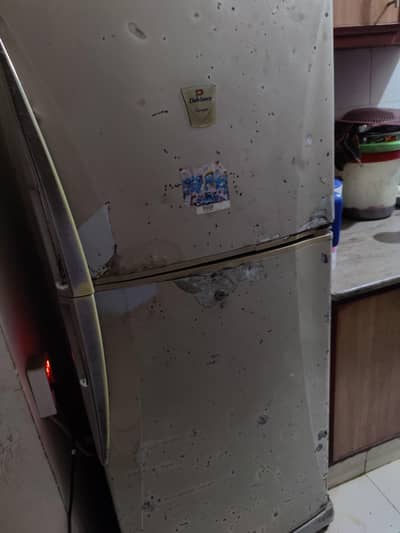 Dawlance fridge for sale