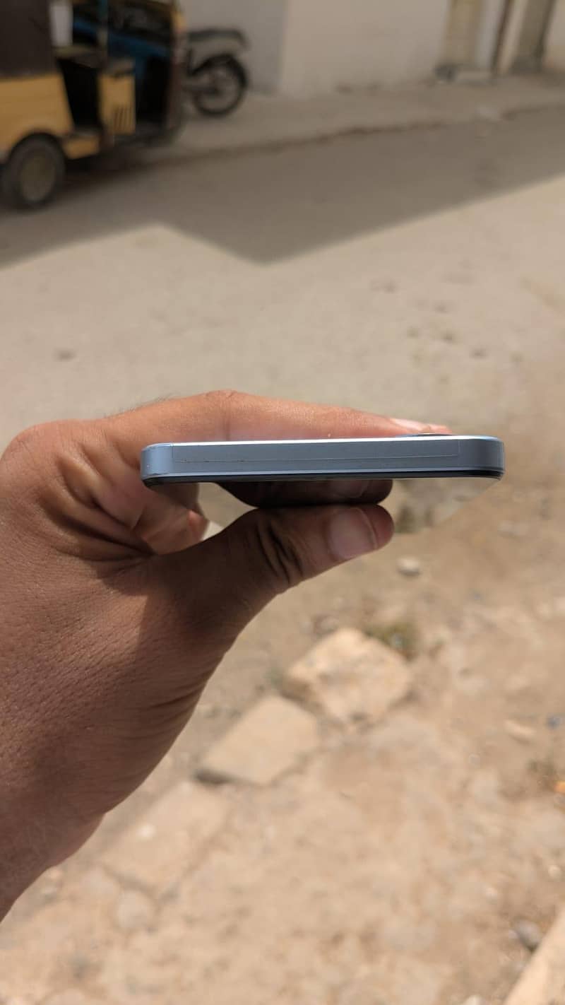 Realme Note 60 5