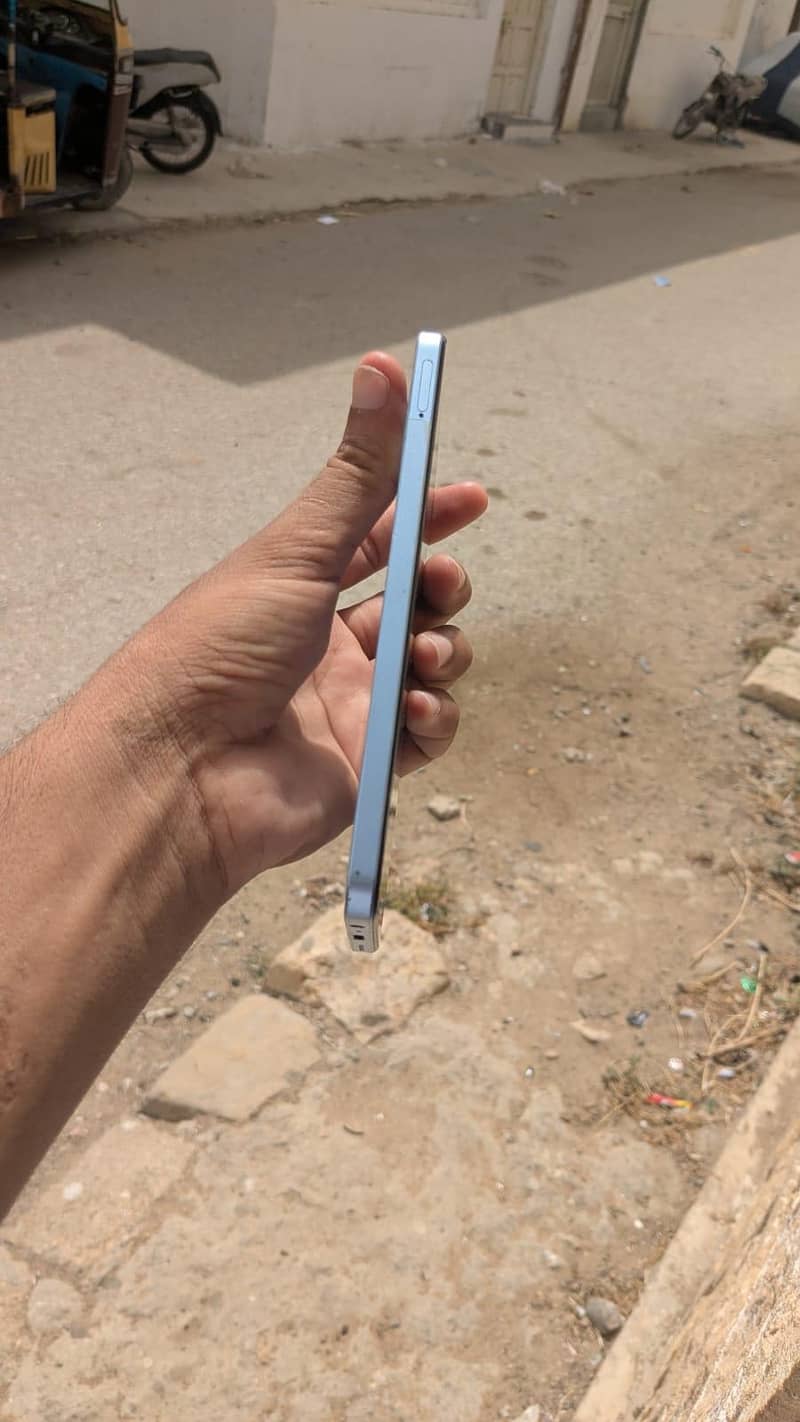 Realme Note 60 9