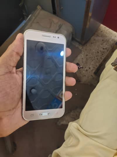 Samsung Mobile J2