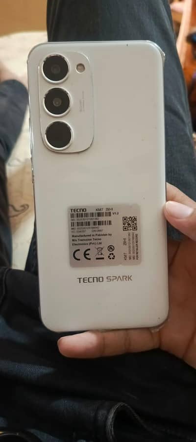 Tecno spark 40 pro plus
