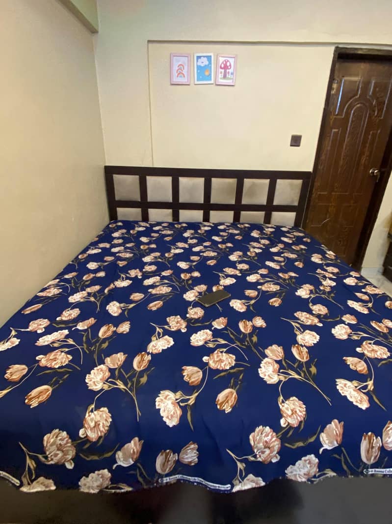 bed and dining 1