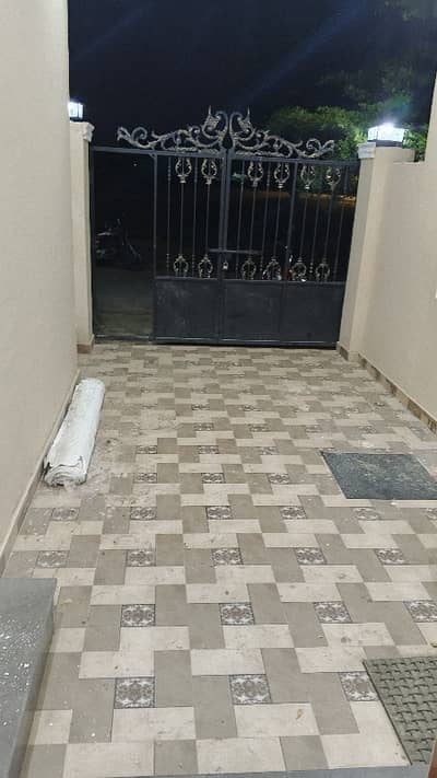 5 Marla Brand New Luxury Spanish First Entry Upper Portion For Rent.