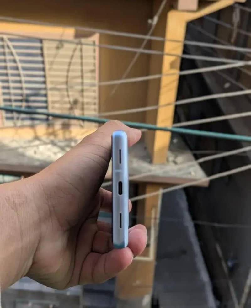 Google Pixel 7a 3