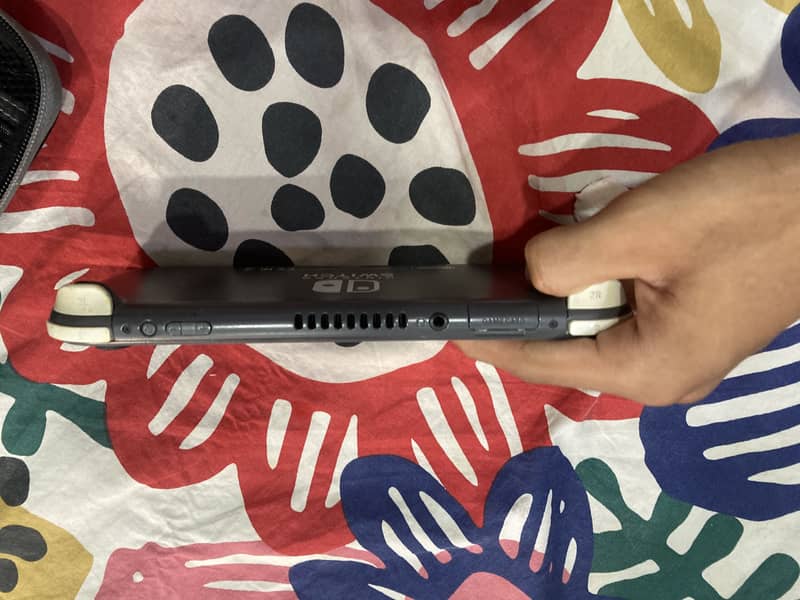 Nintendo switch lite 0
