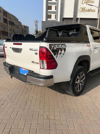 Toyota Hilux Revo V 2018