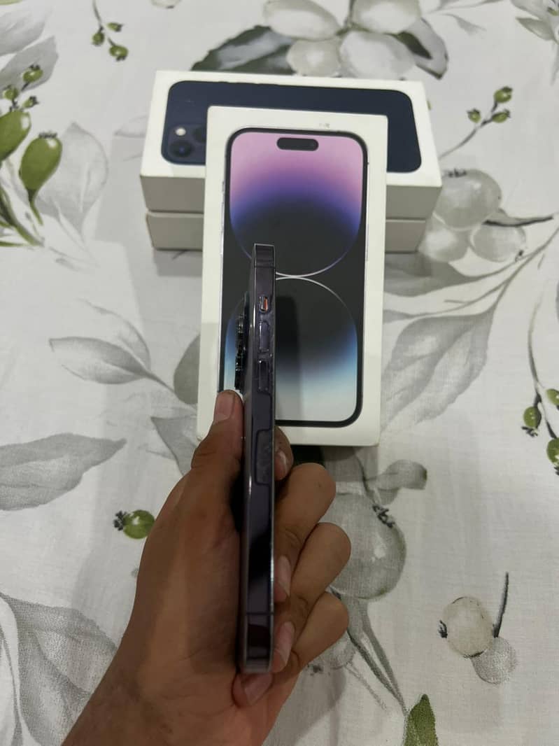 iPhone 14 Pro 1