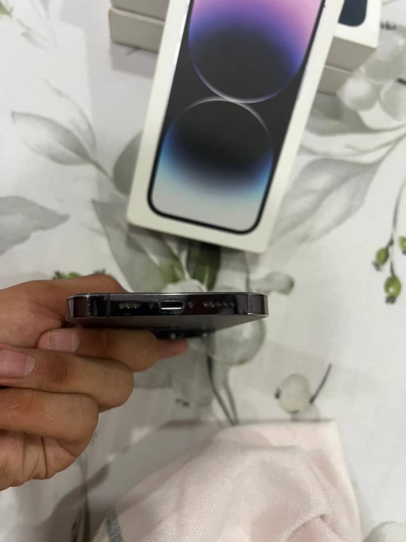 iPhone 14 Pro 2