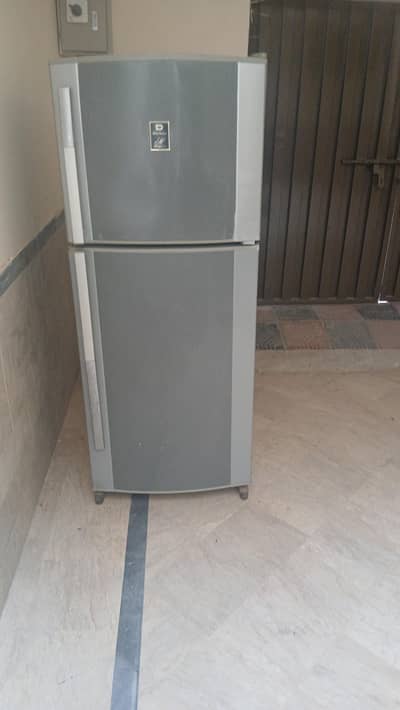 DAWLANCE. FRIDGE