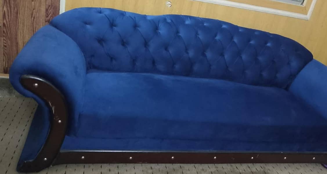Sofa Seater 1
