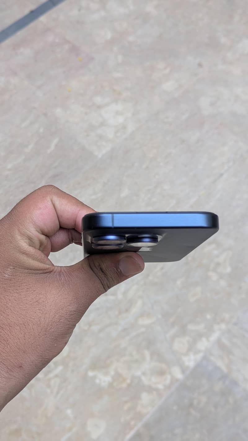 Iphone 15 Pro 3