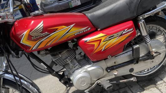 Honda 2021  Red color