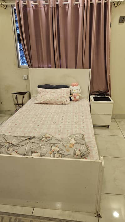 Bed and Side table
