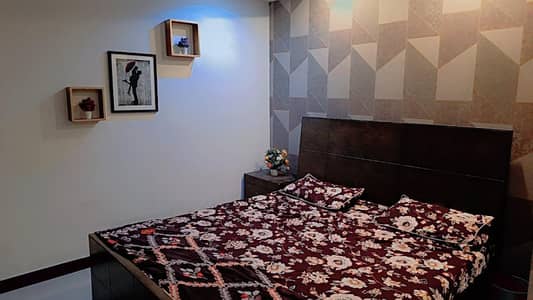 Par day short tim luxury flat comfortable jabardasth room