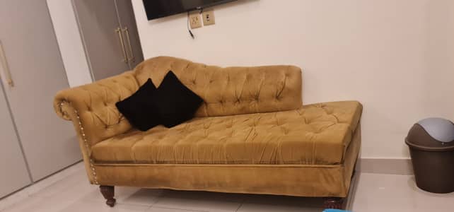 Dewaan Sofa