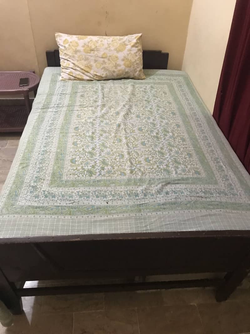 Bed single 0