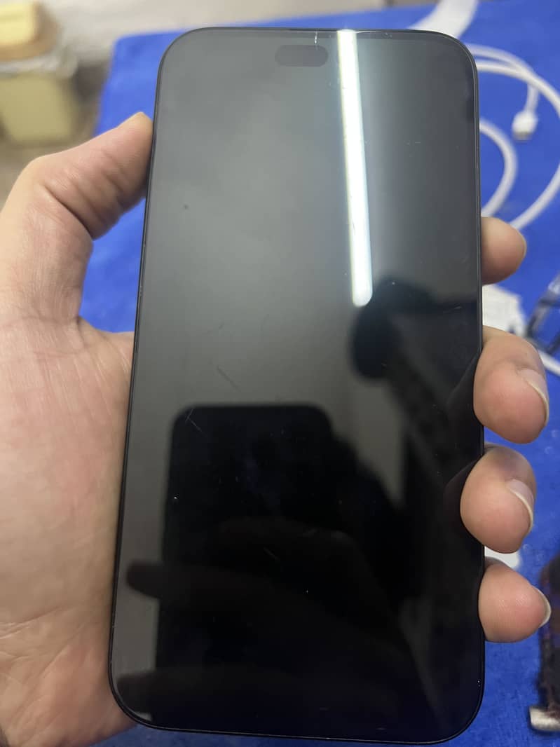 iPhone 15 plus 2