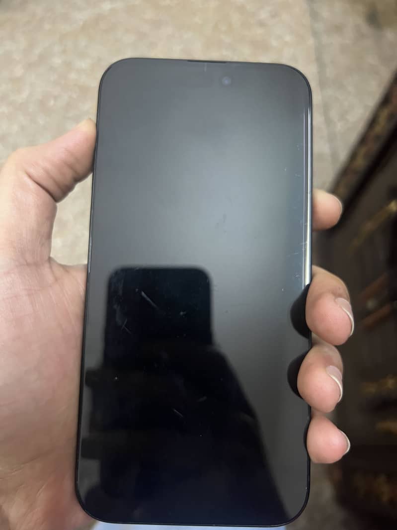 iPhone 15 plus 3