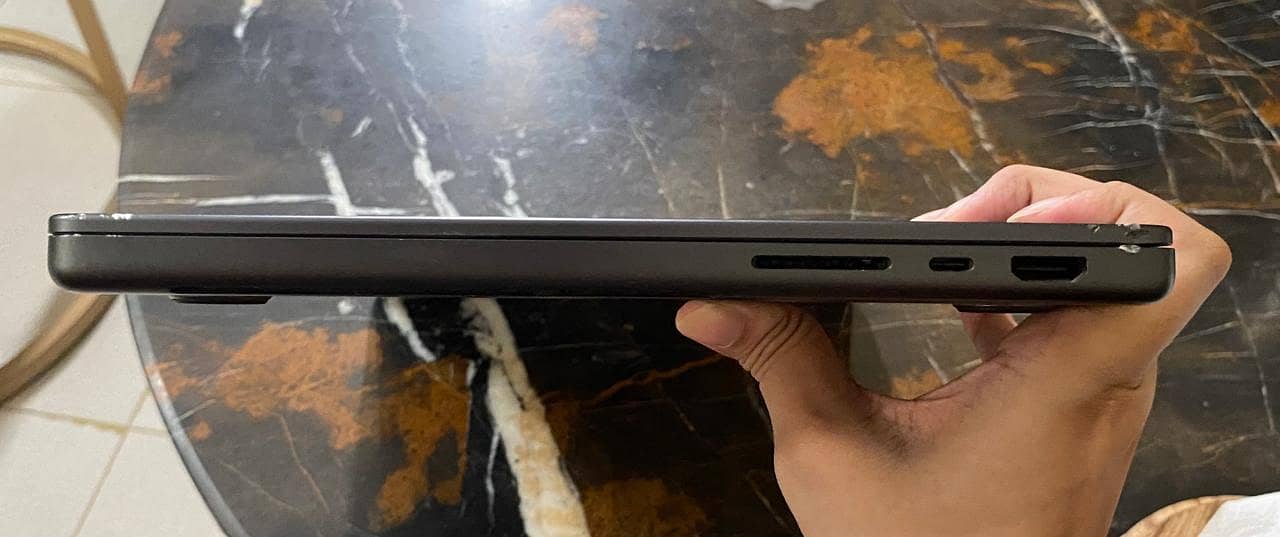 Macbook M4 Pro 1