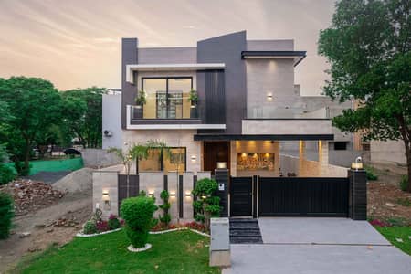 ANW REAL ESTATE PROUDLY OFFERS: 10 Marla Elegant Bungalow Is Available In The Best Block Of DHA Lahore.