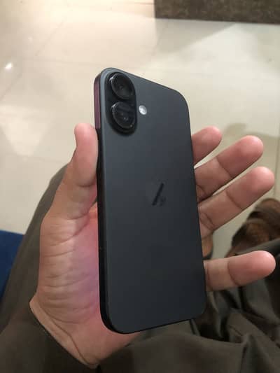 Apple iPhone 16