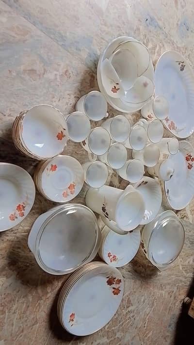 marbal dinner set