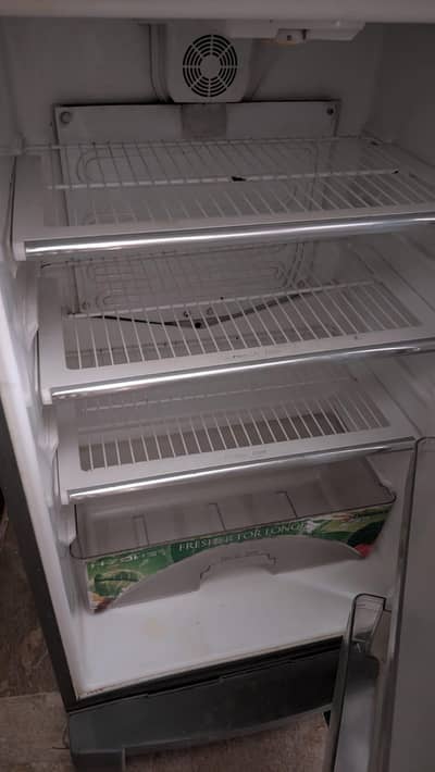 Dawlance refrigerator neat and clean good condition