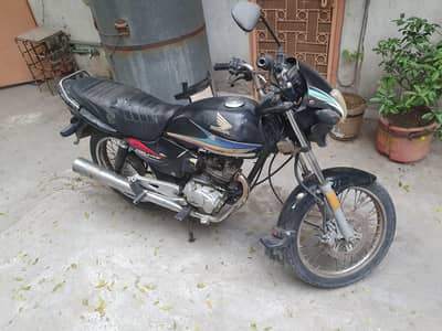Honda deluxe 125 100 percent running engine full okay