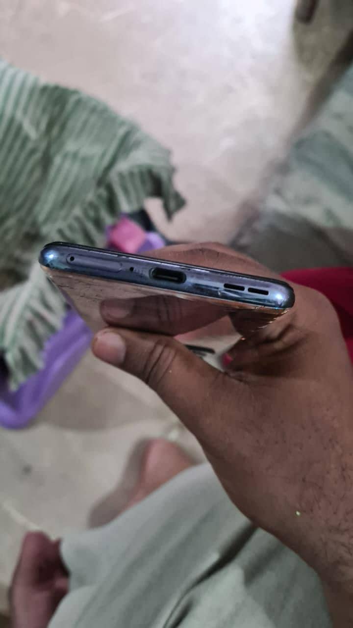 One Plus 9 4