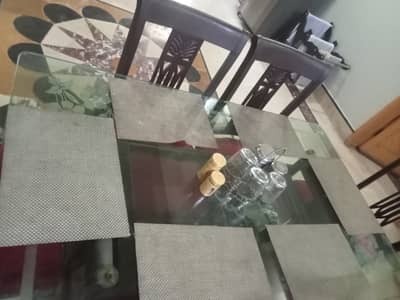 Dining table rs. 25000
