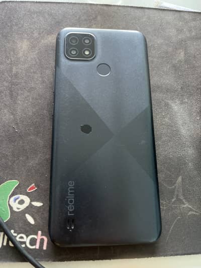 Realme C21