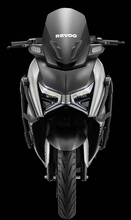Revoo E52 1