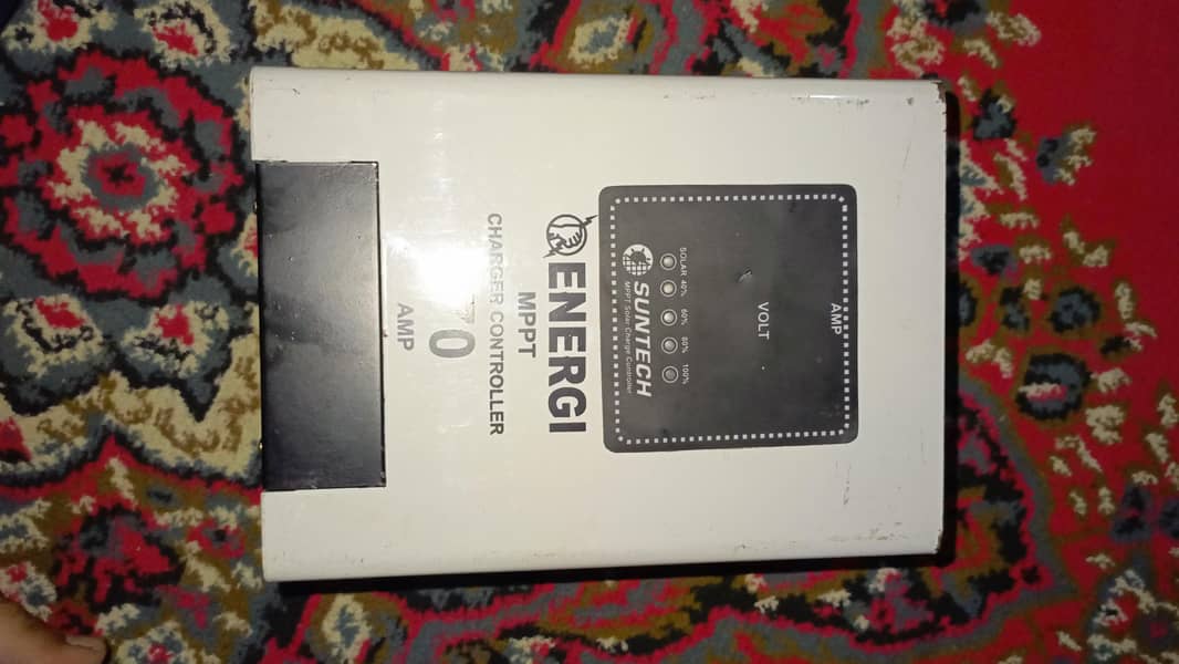 MPPT solar charge controller 0
