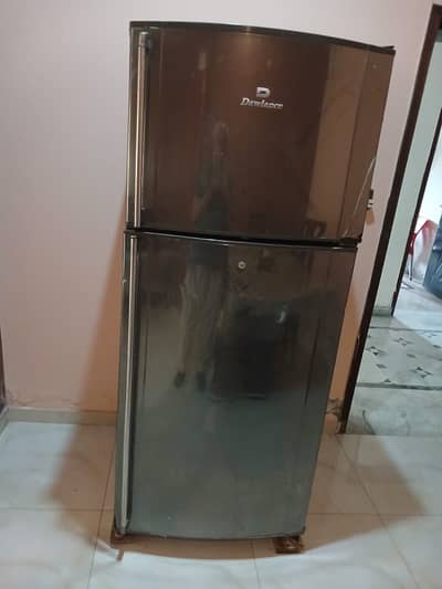 Extra Large 20 Cubic Ft Dawlance fridge